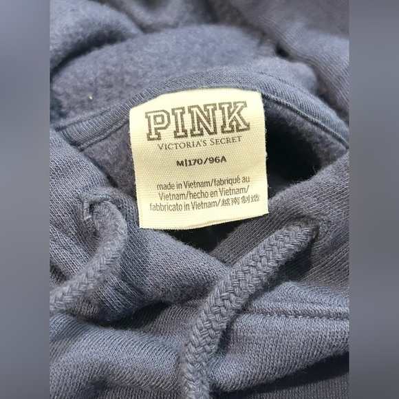 ❥𝒱𝒮 𝐏𝐈𝐍𝐊: Everyday Fleece Cropped Hoodie - Navy - Picture 9 of 9